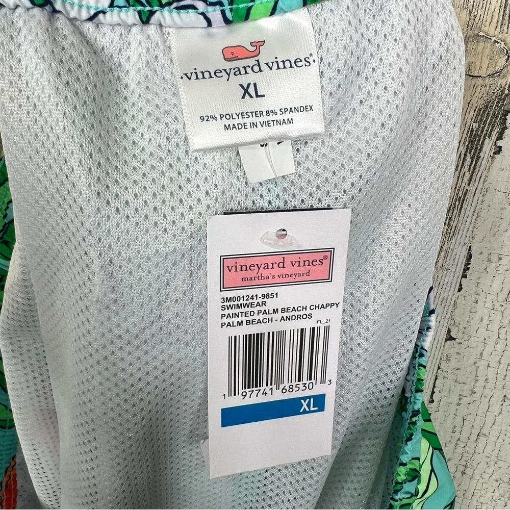 NEW! Vineyard Vines Men Short Pants XL Swimwear Trunk Tropical Island Resortwear